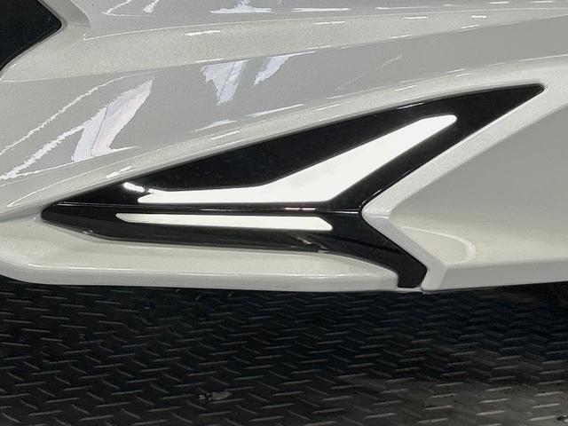 プリウス Ｚ　モデリスタエアロ　全周囲カメラ　純正１２型ナビ　衝突軽減　レーダークルーズ　禁煙　前席シートエアコン　パワーシート　ブラインドスポットモニター　ＬＥＤヘッド　ビルトインＥＴＣ　純正１９インチアルミ（54枚目）