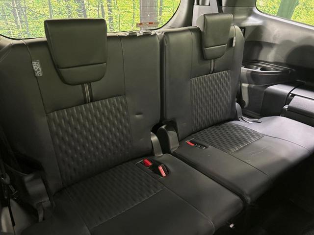 ノア Ｓ－Ｚ　両側電動ドア　純正１０．５インチナビ　バックカメラ　衝突被害軽減システム　レーダークルーズ　禁煙車　コーナーセンサー　スマートキー　ＬＥＤヘッド　ＥＴＣ　純正１７インチアルミ　オートハイビーム（10枚目）