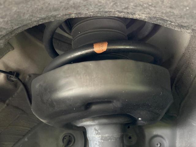 ノア Ｓ－Ｚ　両側電動ドア　純正１０．５インチナビ　バックカメラ　衝突被害軽減システム　レーダークルーズ　禁煙車　コーナーセンサー　スマートキー　ＬＥＤヘッド　ＥＴＣ　純正１７インチアルミ　オートハイビーム（22枚目）