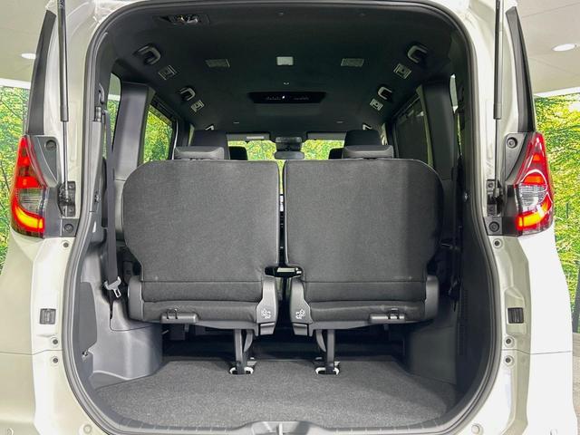 ノア Ｓ－Ｚ　両側電動ドア　純正１０．５インチナビ　バックカメラ　衝突被害軽減システム　レーダークルーズ　禁煙車　コーナーセンサー　スマートキー　ＬＥＤヘッド　ＥＴＣ　純正１７インチアルミ　オートハイビーム（58枚目）