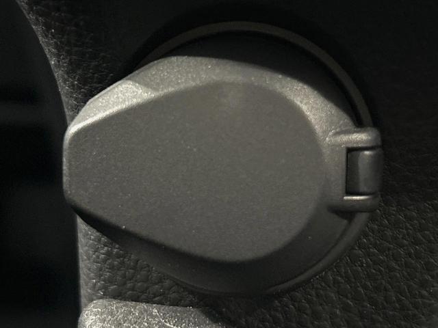 ノア Ｓ－Ｚ　両側電動ドア　純正１０．５インチナビ　バックカメラ　衝突被害軽減システム　レーダークルーズ　禁煙車　コーナーセンサー　スマートキー　ＬＥＤヘッド　ＥＴＣ　純正１７インチアルミ　オートハイビーム（71枚目）