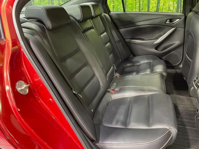 アテンザセダン ２５Ｓ　Ｌパッケージ　バックカメラ　純正ナビ　衝突軽減　レーダークルーズ　禁煙車　レザーシート　ドラレコ　コーナーセンサー　スマートキー　ＬＥＤヘッド　純正１９インチアルミ　オートハイビーム　車線逸脱警報　オートライト（9枚目）