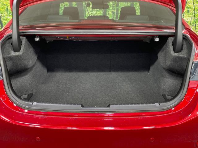 アテンザセダン ２５Ｓ　Ｌパッケージ　バックカメラ　純正ナビ　衝突軽減　レーダークルーズ　禁煙車　レザーシート　ドラレコ　コーナーセンサー　スマートキー　ＬＥＤヘッド　純正１９インチアルミ　オートハイビーム　車線逸脱警報　オートライト（10枚目）