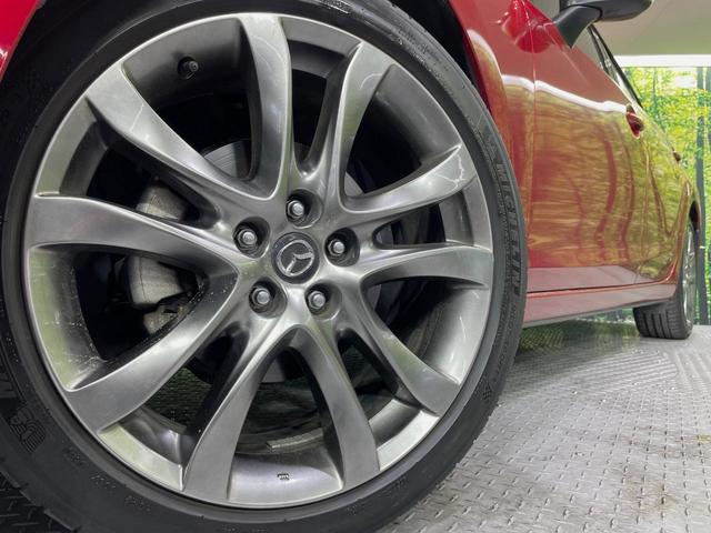 アテンザセダン ２５Ｓ　Ｌパッケージ　バックカメラ　純正ナビ　衝突軽減　レーダークルーズ　禁煙車　レザーシート　ドラレコ　コーナーセンサー　スマートキー　ＬＥＤヘッド　純正１９インチアルミ　オートハイビーム　車線逸脱警報　オートライト（13枚目）