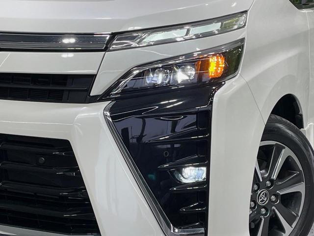 ヴォクシー ＺＳ　煌ＩＩ　両側電動ドア　純正９型ナビ　バックカメラ　セーフティセンス　コーナーセンサー　スマートキー　ＬＥＤヘッド　ＥＴＣ　クルコン　純正１６インチアルミ　オートハイビーム　車線逸脱警報　後席オートエアコン（13枚目）