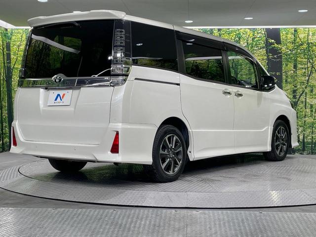 ヴォクシー ＺＳ　煌ＩＩ　両側電動ドア　純正９型ナビ　バックカメラ　セーフティセンス　コーナーセンサー　スマートキー　ＬＥＤヘッド　ＥＴＣ　クルコン　純正１６インチアルミ　オートハイビーム　車線逸脱警報　後席オートエアコン（18枚目）