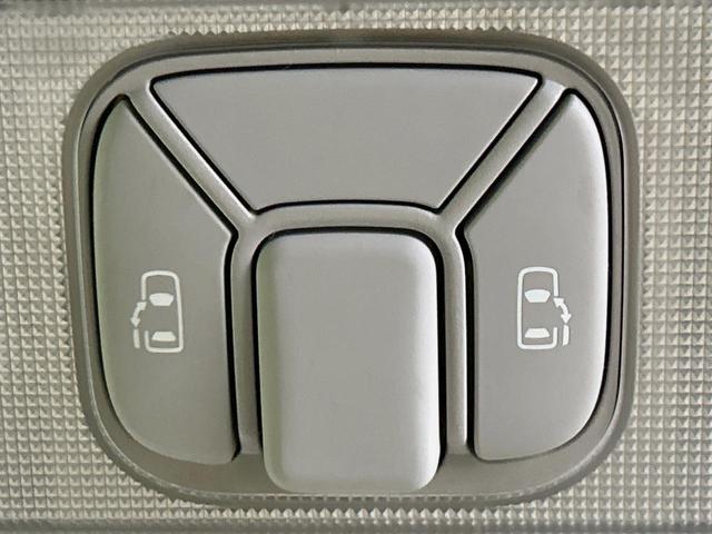 エスティマ アエラス　両側電動ドア　純正ナビ　バックカメラ　禁煙車　スマートキー　ＨＩＤヘッド　ビルトインＥＴＣ　クルコン　純正１８インチアルミ　オートライト　デュアルエアコン　Ｂｌｕｅｔｏｏｔｈ　ＣＤ　ＤＶＤ再生（3枚目）