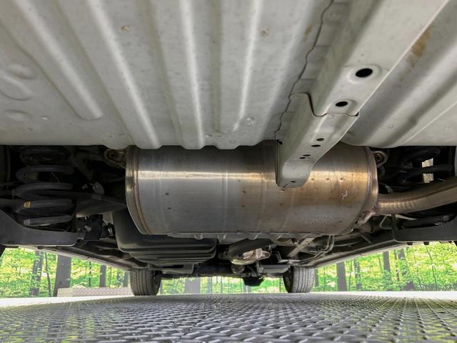 エスティマ アエラス　両側電動ドア　純正ナビ　バックカメラ　禁煙車　スマートキー　ＨＩＤヘッド　ビルトインＥＴＣ　クルコン　純正１８インチアルミ　オートライト　デュアルエアコン　Ｂｌｕｅｔｏｏｔｈ　ＣＤ　ＤＶＤ再生（20枚目）