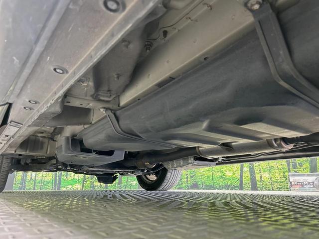 エスティマ アエラス　両側電動ドア　純正ナビ　バックカメラ　禁煙車　スマートキー　ＨＩＤヘッド　ビルトインＥＴＣ　クルコン　純正１８インチアルミ　オートライト　デュアルエアコン　Ｂｌｕｅｔｏｏｔｈ　ＣＤ　ＤＶＤ再生（23枚目）