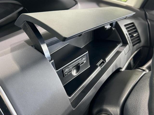 エスティマ アエラス　両側電動ドア　純正ナビ　バックカメラ　禁煙車　スマートキー　ＨＩＤヘッド　ビルトインＥＴＣ　クルコン　純正１８インチアルミ　オートライト　デュアルエアコン　Ｂｌｕｅｔｏｏｔｈ　ＣＤ　ＤＶＤ再生（44枚目）