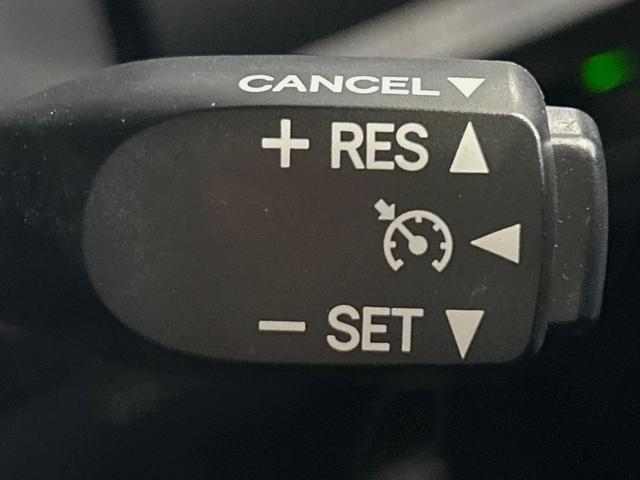 ヴォクシー ＺＳ　煌ＩＩＩ　両側電動ドア　純正９型ナビ　後席モニター　バックカメラ　衝突軽減　禁煙車　ドラレコ　コーナーセンサー　スマートキー　ＬＥＤヘッド　ビルトインＥＴＣ　クルコン　純正１６インチアルミ　オートハイビーム（7枚目）