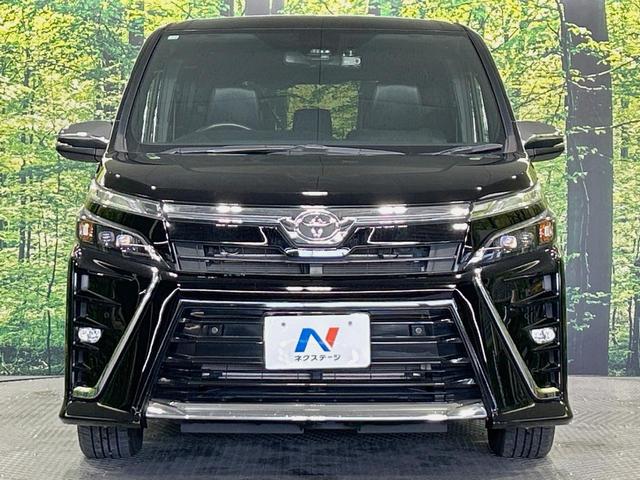 ヴォクシー ＺＳ　煌ＩＩＩ　両側電動ドア　純正９型ナビ　後席モニター　バックカメラ　衝突軽減　禁煙車　ドラレコ　コーナーセンサー　スマートキー　ＬＥＤヘッド　ビルトインＥＴＣ　クルコン　純正１６インチアルミ　オートハイビーム（14枚目）