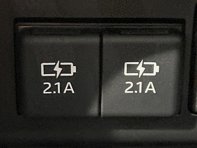 ヴォクシー ＺＳ　煌ＩＩＩ　両側電動ドア　純正９型ナビ　後席モニター　バックカメラ　衝突軽減　禁煙車　ドラレコ　コーナーセンサー　スマートキー　ＬＥＤヘッド　ビルトインＥＴＣ　クルコン　純正１６インチアルミ　オートハイビーム（39枚目）