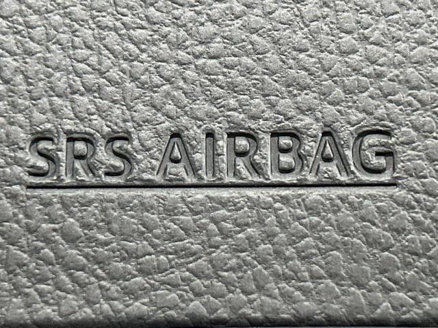 ヴォクシー ＺＳ　煌ＩＩＩ　両側電動ドア　純正９型ナビ　後席モニター　バックカメラ　衝突軽減　禁煙車　ドラレコ　コーナーセンサー　スマートキー　ＬＥＤヘッド　ビルトインＥＴＣ　クルコン　純正１６インチアルミ　オートハイビーム（48枚目）