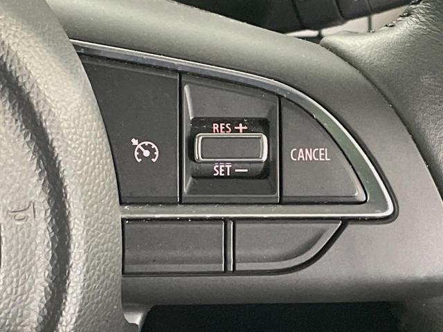 ジムニー ＸＣ　１１型ディスプレイオーディオ　４ＷＤ　ターボ　バックカメラ　衝突被害軽減システム　コーナーセンサー　ＬＥＤヘッド　ＥＴＣ　クルコン　純正１６インチアルミ　オートハイビーム　車線逸脱警報（6枚目）