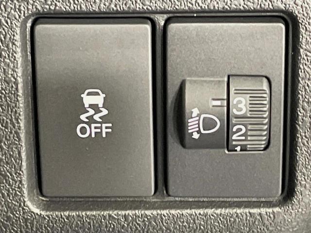 Ｎ－ＢＯＸカスタム ターボコーディネートスタイル　届出済未使用車　両側電動ドア　バックカメラ　衝突被害軽減システム　レーダークルーズ　コーナーセンサー　スマートキー　ＬＥＤヘッド　純正１５インチアルミ　オートハイビーム　車線逸脱警報（51枚目）