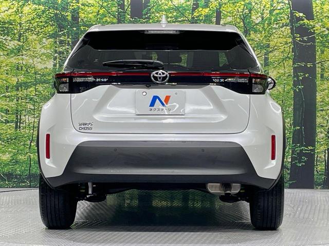 ヤリスクロス Ｘ　バックカメラ　衝突被害軽減システム　レーダークルーズ　禁煙車　ドラレコ　コーナーセンサー　スマートキー　オートハイビーム　車線逸脱警報　オートライト　Ｂｌｕｅｔｏｏｔｈ　フルセグ（17枚目）