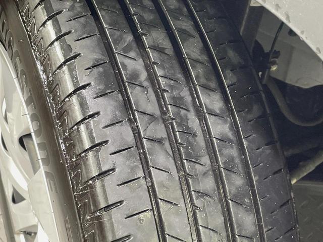 ヤリスクロス Ｘ　バックカメラ　衝突被害軽減システム　レーダークルーズ　禁煙車　ドラレコ　コーナーセンサー　スマートキー　オートハイビーム　車線逸脱警報　オートライト　Ｂｌｕｅｔｏｏｔｈ　フルセグ（25枚目）