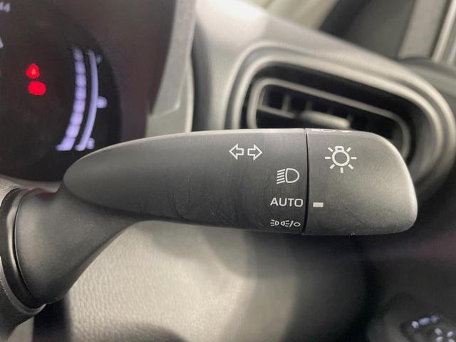 ヤリスクロス Ｘ　バックカメラ　衝突被害軽減システム　レーダークルーズ　禁煙車　ドラレコ　コーナーセンサー　スマートキー　オートハイビーム　車線逸脱警報　オートライト　Ｂｌｕｅｔｏｏｔｈ　フルセグ（42枚目）