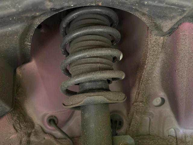 ルーミー カスタムＧ　Ｓ　両側電動ドア　純正ＳＤナビ　バックカメラ　衝突被害軽減システム　禁煙車　コーナーセンサー　スマートキー　ＬＥＤヘッド　ビルトインＥＴＣ　クルコン　純正１４インチアルミ　車線逸脱警報　オートライト（21枚目）