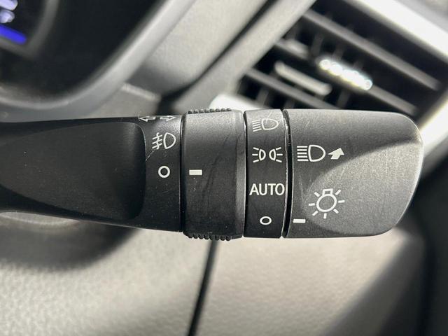 ルーミー カスタムＧ　Ｓ　両側電動ドア　純正ＳＤナビ　バックカメラ　衝突被害軽減システム　禁煙車　コーナーセンサー　スマートキー　ＬＥＤヘッド　ビルトインＥＴＣ　クルコン　純正１４インチアルミ　車線逸脱警報　オートライト（56枚目）