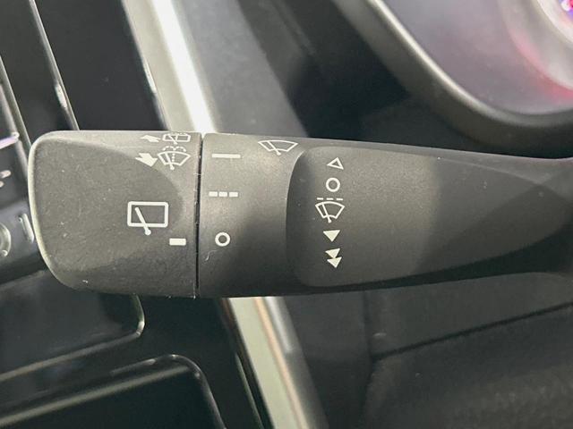 ルーミー カスタムＧ　Ｓ　両側電動ドア　純正ＳＤナビ　バックカメラ　衝突被害軽減システム　禁煙車　コーナーセンサー　スマートキー　ＬＥＤヘッド　ビルトインＥＴＣ　クルコン　純正１４インチアルミ　車線逸脱警報　オートライト（57枚目）