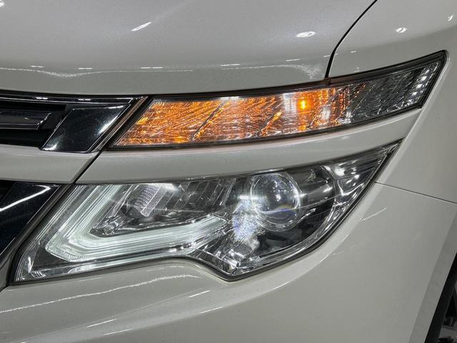 エルグランド ２５０ハイウェイスターＳ　両側電動ドア　ＳＤナビ　後席モニター　バックカメラ　禁煙車　電動リアゲート　ハーフレザーシート　ドラレコ　スマートキー　ＬＥＤヘッド　ビルトインＥＴＣ　クルコン　純正１８インチアルミ　オートライト（52枚目）