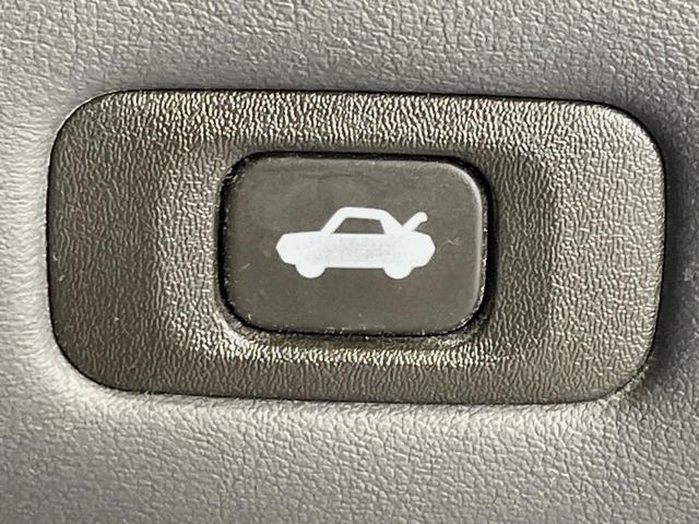 クラウン 2.5アスリート ナビパッケージ 純正8インチナビ バックカメラ 禁煙車 電動リアゲート コーナーセンサー スマートキー HIDヘッド ETC クルコン 純正18インチアルミ オートライト デュアルエアコン CD(5枚目)