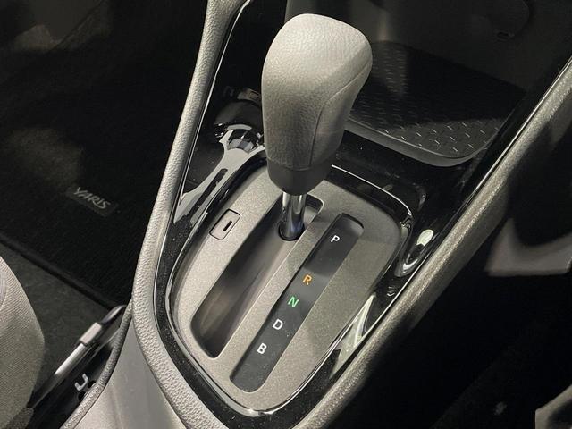 ヤリス G 純正8型ナビ バックカメラ 衝突軽減 レーダークルーズ 禁煙車 ドラレコ コーナーセンサー スマートキー ビルトインETC オートハイビーム 車線逸脱警報 オートライト オートエアコン(24枚目)
