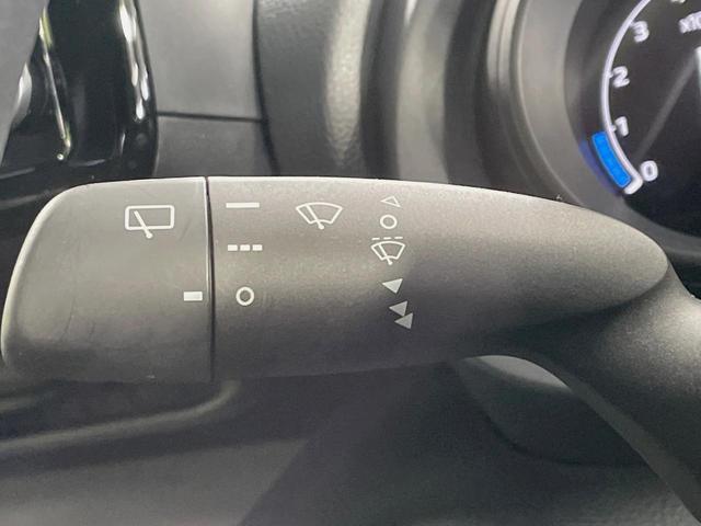 ヤリス G 純正8型ナビ バックカメラ 衝突軽減 レーダークルーズ 禁煙車 ドラレコ コーナーセンサー スマートキー ビルトインETC オートハイビーム 車線逸脱警報 オートライト オートエアコン(41枚目)