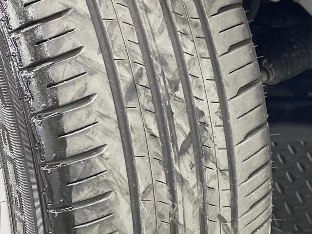 ヤリスクロス ハイブリッドＺ　ナビ付ディスプレイオーディオ　全周囲カメラ　衝突被害軽減システム　レーダークルーズ　パワーシート　コーナーセンサー　スマートキー　ＬＥＤヘッド　ＥＴＣ２．０　オートハイビーム　車線逸脱警報（31枚目）