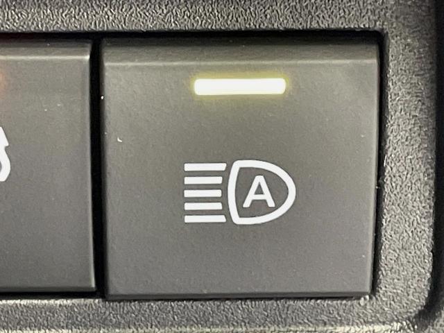 ヤリスクロス ハイブリッドＺ　ナビ付ディスプレイオーディオ　全周囲カメラ　衝突被害軽減システム　レーダークルーズ　パワーシート　コーナーセンサー　スマートキー　ＬＥＤヘッド　ＥＴＣ２．０　オートハイビーム　車線逸脱警報（56枚目）