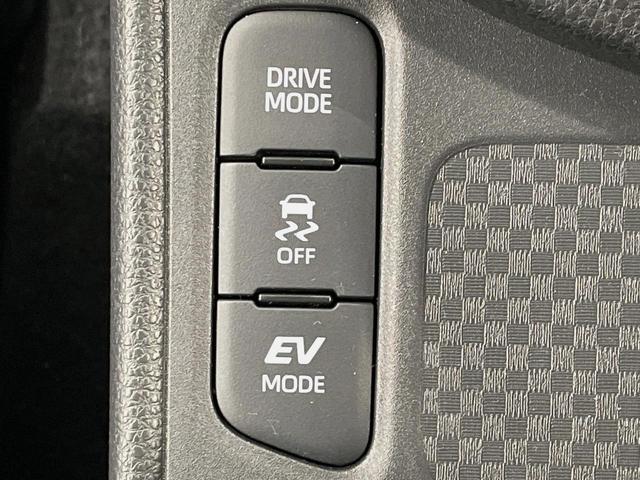 ヤリスクロス ハイブリッドＺ　ナビ付ディスプレイオーディオ　全周囲カメラ　衝突被害軽減システム　レーダークルーズ　パワーシート　コーナーセンサー　スマートキー　ＬＥＤヘッド　ＥＴＣ２．０　オートハイビーム　車線逸脱警報（58枚目）