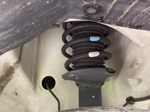 アルト F 禁煙車 CD オートギヤシフト 純正オーディオ キーレスエントリー エアコン 前席パワーウィンドウ(21枚目)