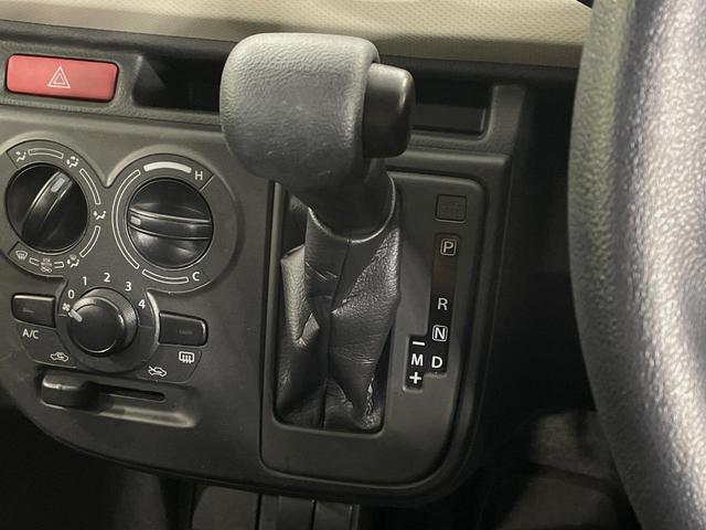 アルト F 禁煙車 CD オートギヤシフト 純正オーディオ キーレスエントリー エアコン 前席パワーウィンドウ(37枚目)