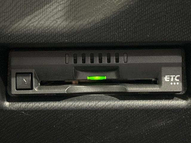 アクア Ｇソフトレザーセレクション　純正ＳＤナビ　バックカメラ　セーフティセンス　スマートキー　ＬＥＤヘッド　ビルトインＥＴＣ　クルコン　オートハイビーム　車線逸脱警報　オートライト　オートエアコン　Ｂｌｕｅｔｏｏｔｈ（6枚目）