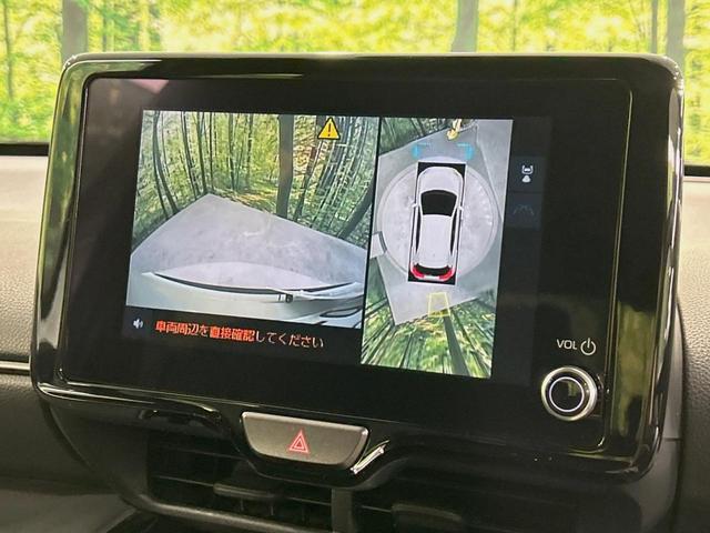 ヤリスクロス ハイブリッドZ 純正8型ナビ 全周囲カメラ 衝突軽減 レーダークルーズ パワーシート コーナーセンサー スマートキー LEDヘッド ビルトインETC 純正18インチアルミ オートハイビーム 車線逸脱警報(4枚目)