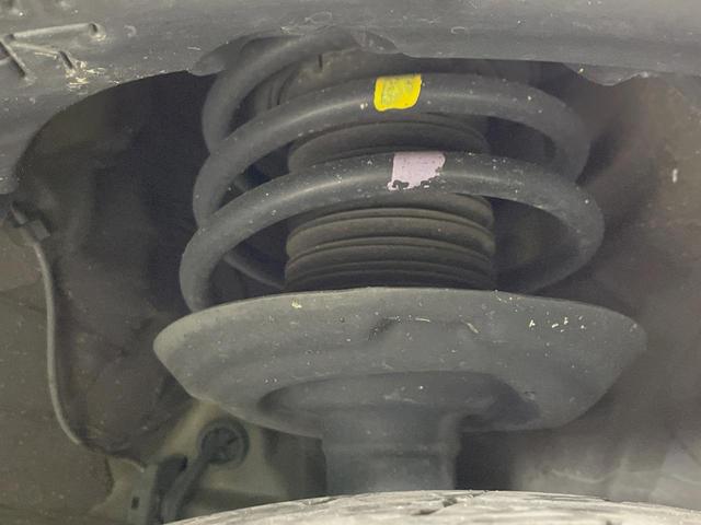 C-HR G 純正SDナビ バックカメラ 衝突被害軽減システム レーダークルーズ 禁煙車 シートヒーター コーナーセンサー スマートキー LEDヘッド ETC 純正18インチアルミ オートハイビーム 車線逸脱警報(21枚目)