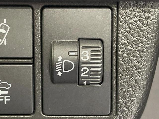 Ｎ－ＯＮＥ ＲＳ　６速ＭＴ車　純正ＳＤナビ　バックカメラ　衝突被害軽減システム　レーダークルーズ　禁煙車　シートヒーター　コーナーセンサー　スマートキー　ＬＥＤヘッド　ビルトインＥＴＣ　純正１５インチアルミ（48枚目）