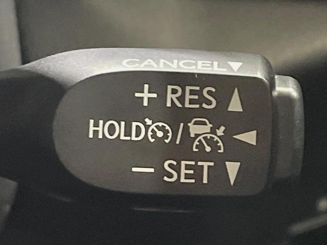 C-HR S GRスポーツ 8インチディスプレイオーディオ 2トーンカラー 全周囲カメラ 衝突被害軽減システム レーダークルーズ 禁煙車 ドラレコ コーナーセンサー スマートキー LEDヘッド ビルトインETC オートハイビーム(5枚目)