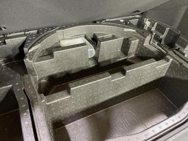 C-HR S GRスポーツ 8インチディスプレイオーディオ 2トーンカラー 全周囲カメラ 衝突被害軽減システム レーダークルーズ 禁煙車 ドラレコ コーナーセンサー スマートキー LEDヘッド ビルトインETC オートハイビーム(36枚目)