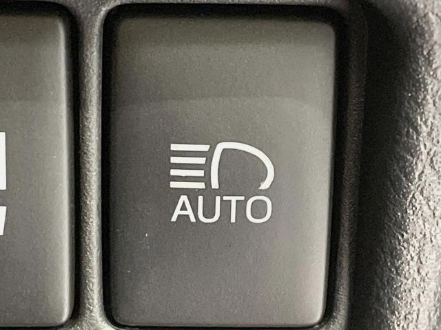 C-HR S GRスポーツ 8インチディスプレイオーディオ 2トーンカラー 全周囲カメラ 衝突被害軽減システム レーダークルーズ 禁煙車 ドラレコ コーナーセンサー スマートキー LEDヘッド ビルトインETC オートハイビーム(54枚目)