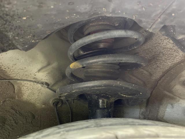 プリウス S SDナビ バックカメラ スマートキー ビルトインETC 純正15インチアルミ オートライト オートエアコン CD DVD再生 フルセグ LEDフォグ(21枚目)