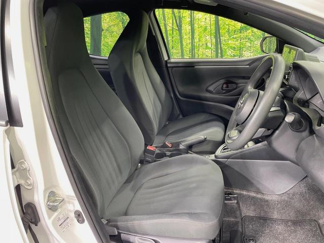 ヤリス Ｘ　ナビ付ディスプレイオーディオ　バックカメラ　セーフティセンス　コーナーセンサー　スマートキー　ＥＴＣ　オートハイビーム　車線逸脱警報　オートライト　Ｂｌｕｅｔｏｏｔｈ（8枚目）