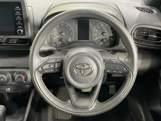 ヤリス Ｘ　ナビ付ディスプレイオーディオ　バックカメラ　セーフティセンス　コーナーセンサー　スマートキー　ＥＴＣ　オートハイビーム　車線逸脱警報　オートライト　Ｂｌｕｅｔｏｏｔｈ（11枚目）