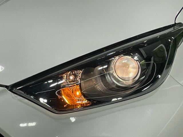 ヤリス Ｘ　ナビ付ディスプレイオーディオ　バックカメラ　セーフティセンス　コーナーセンサー　スマートキー　ＥＴＣ　オートハイビーム　車線逸脱警報　オートライト　Ｂｌｕｅｔｏｏｔｈ（12枚目）