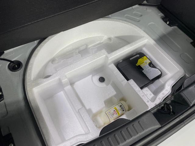 ヤリス Ｘ　ナビ付ディスプレイオーディオ　バックカメラ　セーフティセンス　コーナーセンサー　スマートキー　ＥＴＣ　オートハイビーム　車線逸脱警報　オートライト　Ｂｌｕｅｔｏｏｔｈ（43枚目）