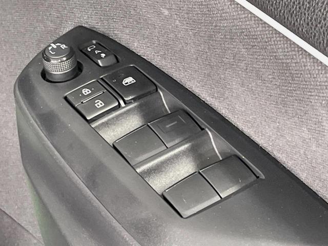 ヤリス Ｘ　ナビ付ディスプレイオーディオ　バックカメラ　セーフティセンス　コーナーセンサー　スマートキー　ＥＴＣ　オートハイビーム　車線逸脱警報　オートライト　Ｂｌｕｅｔｏｏｔｈ（59枚目）