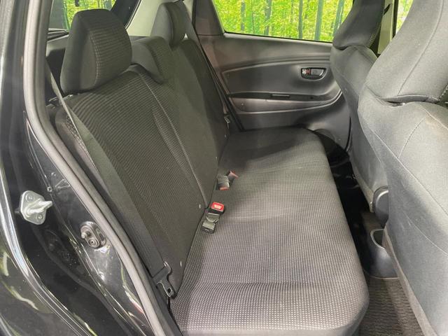 ヴィッツ ハイブリッドＦ　純正ＳＤナビ　バックカメラ　セーフティセンス　ドラレコ　ＬＥＤヘッド　ＥＴＣ　オートハイビーム　車線逸脱警報　オートライト　オートエアコン　Ｂｌｕｅｔｏｏｔｈ　ＣＤ　ＤＶＤ再生　フルセグ（9枚目）