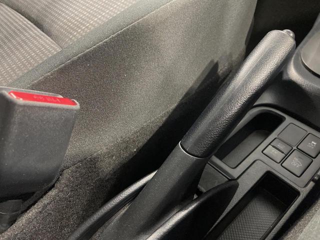 ヴィッツ ハイブリッドＦ　純正ＳＤナビ　バックカメラ　セーフティセンス　ドラレコ　ＬＥＤヘッド　ＥＴＣ　オートハイビーム　車線逸脱警報　オートライト　オートエアコン　Ｂｌｕｅｔｏｏｔｈ　ＣＤ　ＤＶＤ再生　フルセグ（61枚目）